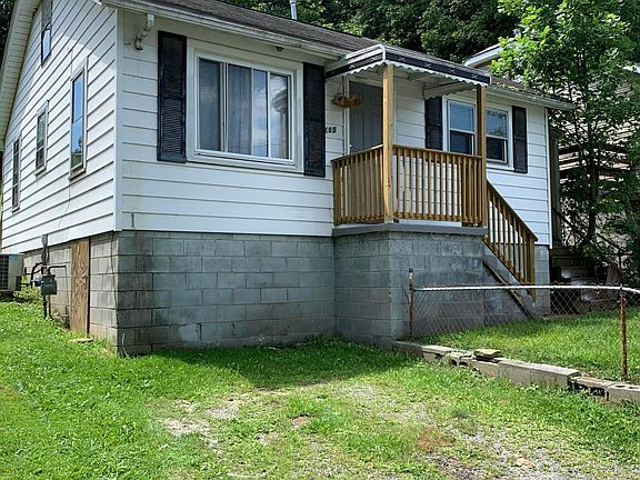 2nd image of 105 Veterans Ave