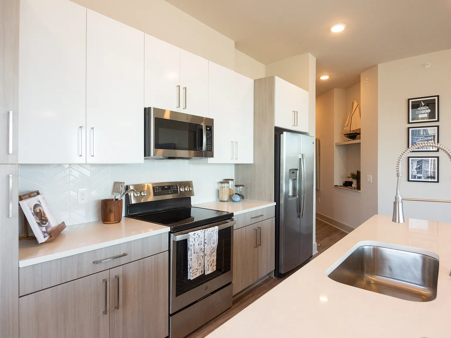 The Landing Residences — Photo 2