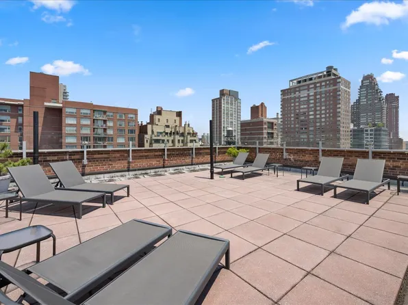 300 East 71st Street 11N image 21 of 22