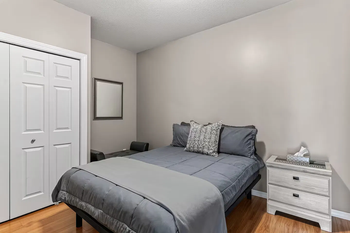 2 bed, 1100 sqft, $2,500 — Photo 4