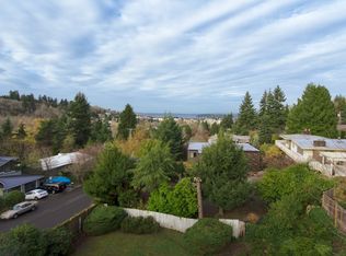 8010 SE 37th Pl, Mercer Island, WA 98040
