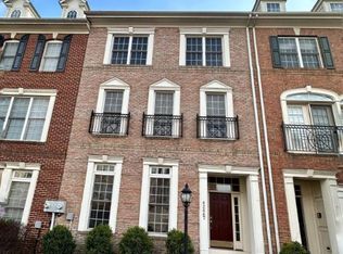 42467 Regal Wood Dr, Ashburn, VA
