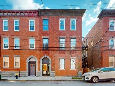 67 Frankfort St APT 101, East Boston, MA, 02128
