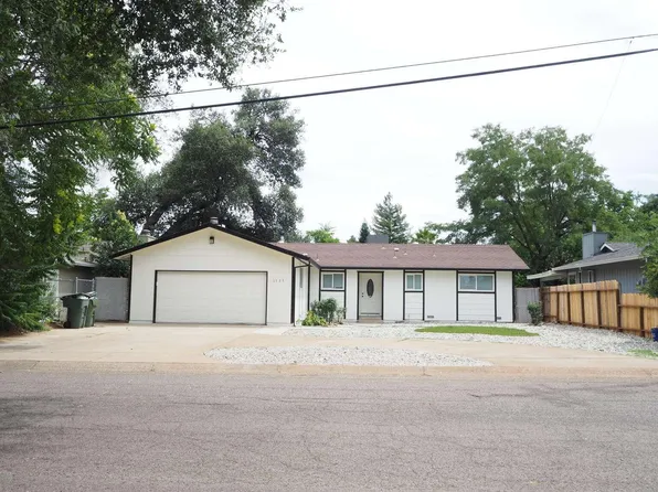 1135 Echo Rd, Redding, CA 96002