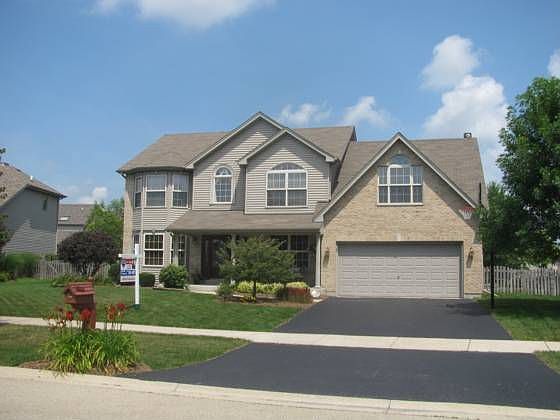 1st image of 24464 W Wellesley Cir