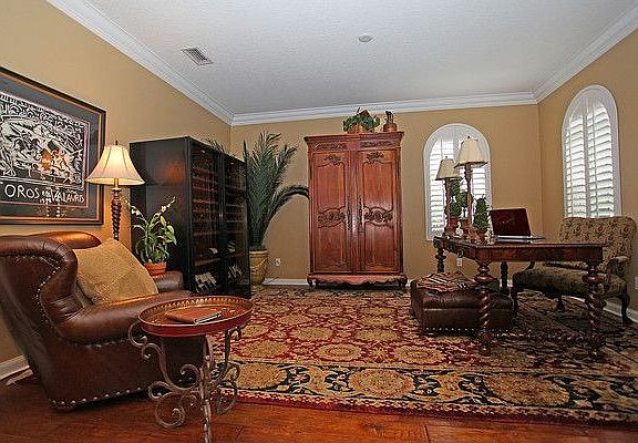 FORMAL LIVING ROOM