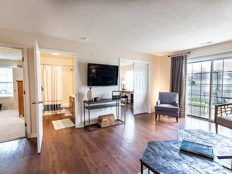 Windsong Place Apartments — Photo 22