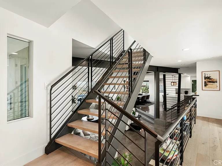 3230 Tyrol Dr — Photo 19