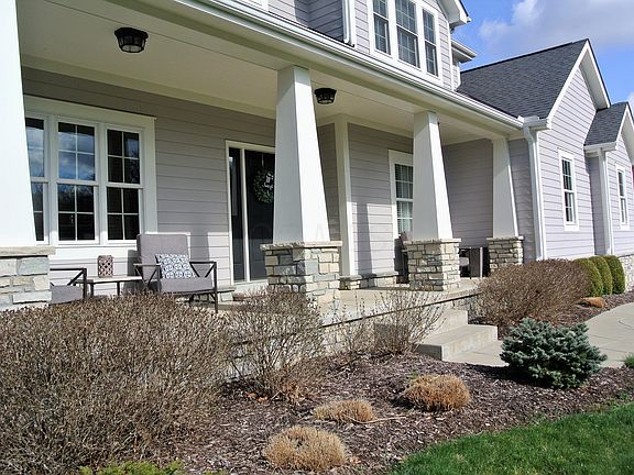 3rd image of 363 Longford Dr