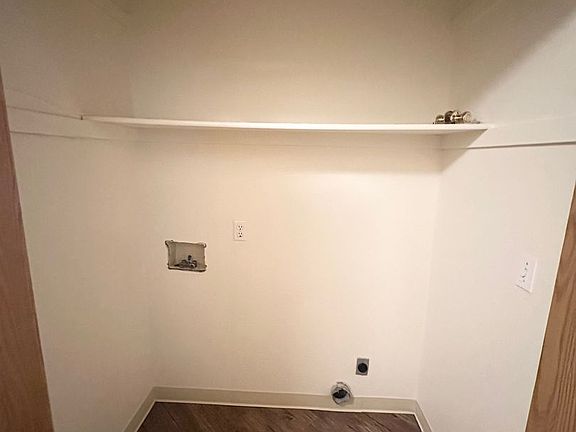 4th image of 1668 S Barlow Ln APT 101