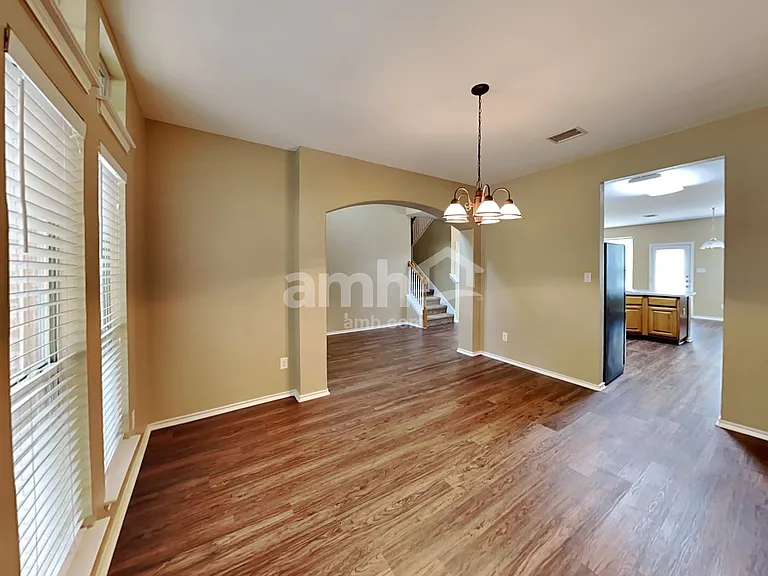 1817 Melissa Oaks Ln — Photo 7
