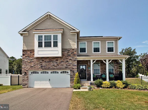 137 Emerson Ln, Barnegat, NJ 08005