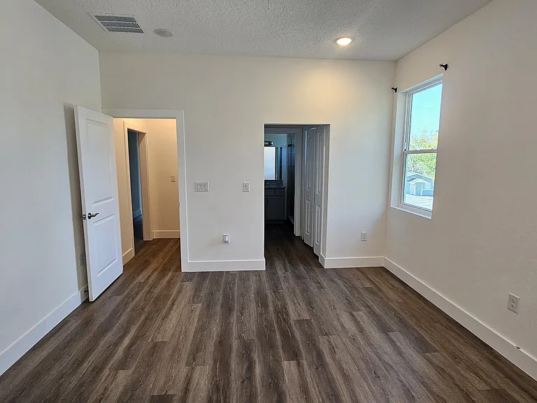 3609 53rd St #2 — Photo 36