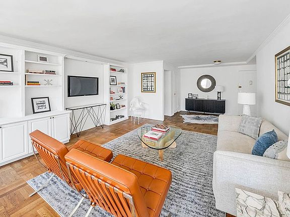 2nd image of 150 E 77th St APT 14G