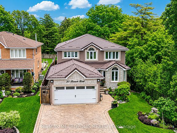 2nd image of 37 Bennett Rd