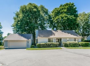 115 W Lyon Farm Dr #115, Greenwich, CT 06831