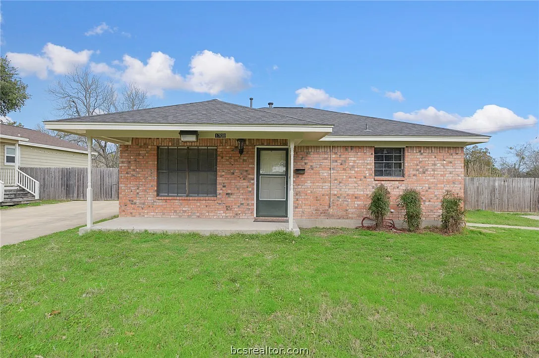 2 bed, 864 sqft, $1,390 — Photo 1