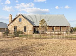 256 Royalview Dr, Fredericksburg, TX 78624