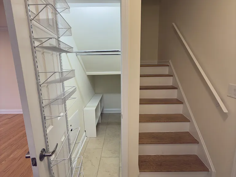 239 Gerry Rd — Photo 22