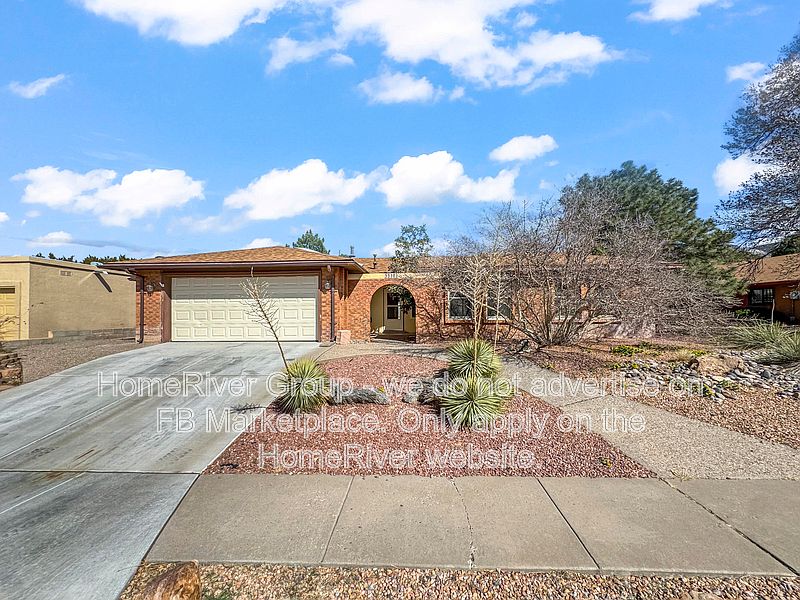 1st image of 5310 Vista Bonita NE