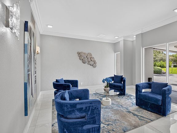 5th image of 7738 Lakeside Boulevard #373
