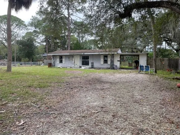 49 63rd St, Yankeetown, FL 34498