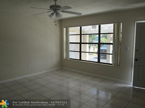 3rd image of 2440 Kingston Dr
