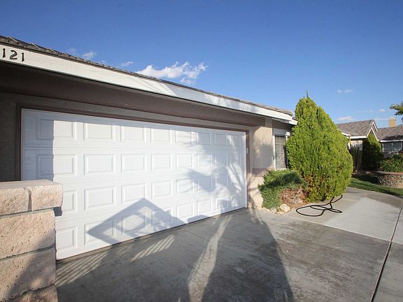 2nd image of 6121 Malaga Ct