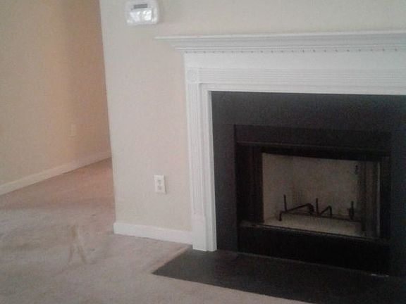 2nd image of 229 Windsor Village Dr
