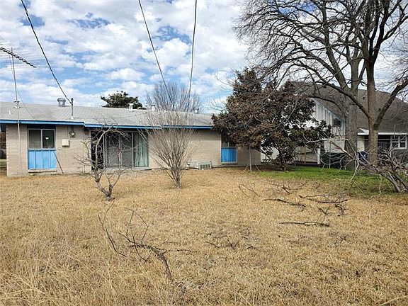 4th image of 3614 Edgewood Dr