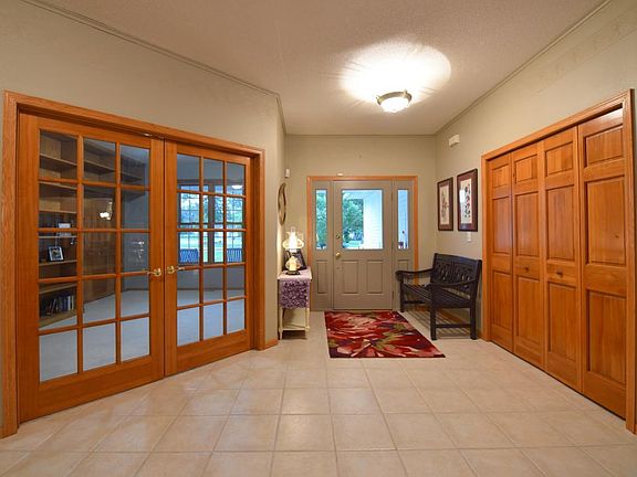2nd image of 13727 Knollwood Dr