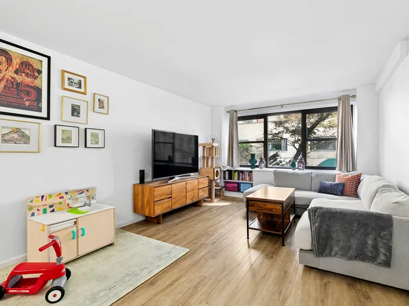 200 East 27th Street image 1 of 9