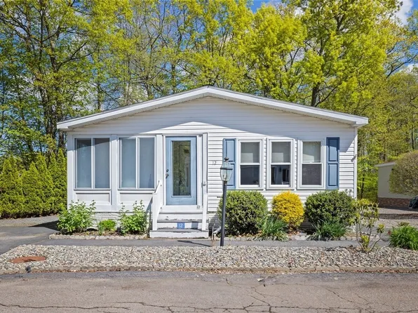 12 Kylee Dr, Plainville, MA 2762