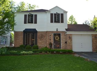 818 S Mitchell Ave, Arlington Heights, IL 60005