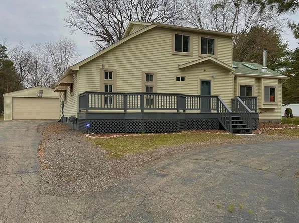 8709 Clarridge Rd, Clarkston, MI 48348