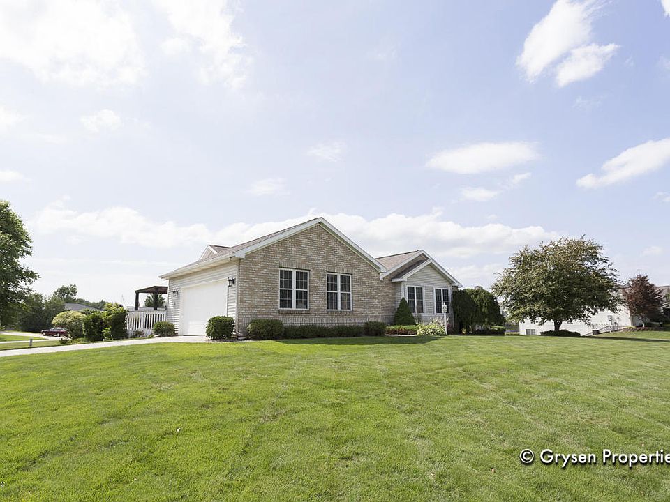 1st image of 7755 Schoolside Dr