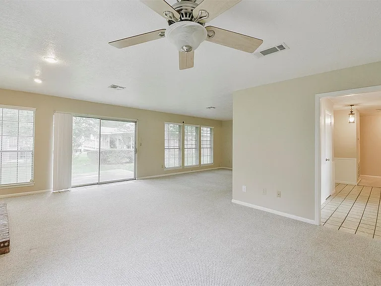 419 S Starboard St — Photo 11