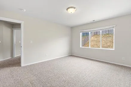 2730 Saga Ct NE — Photo 30