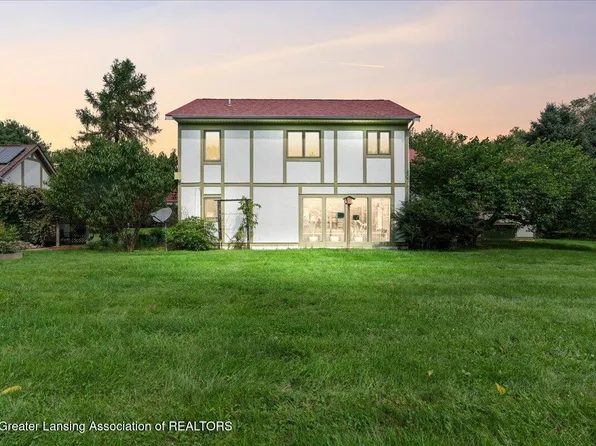 1390 E Haslett Rd, Williamston, MI 48895