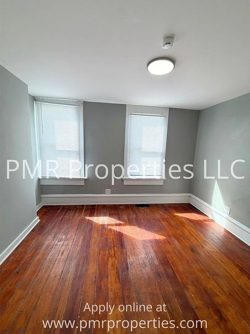 2529 S 13th St. Saint Joseph, Mo 64503 — Photo 2