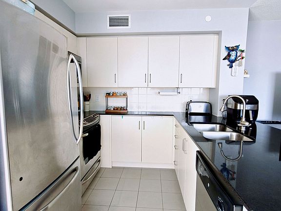5th image of 205 Sherway Gardens Rd #1010