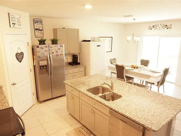 376 Tanglewood Dr — Photo 8