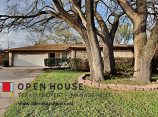 2005 Schumac Ln, Bedford, TX 76022