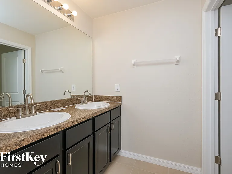 36051 Carriage Pine Ct — Photo 11