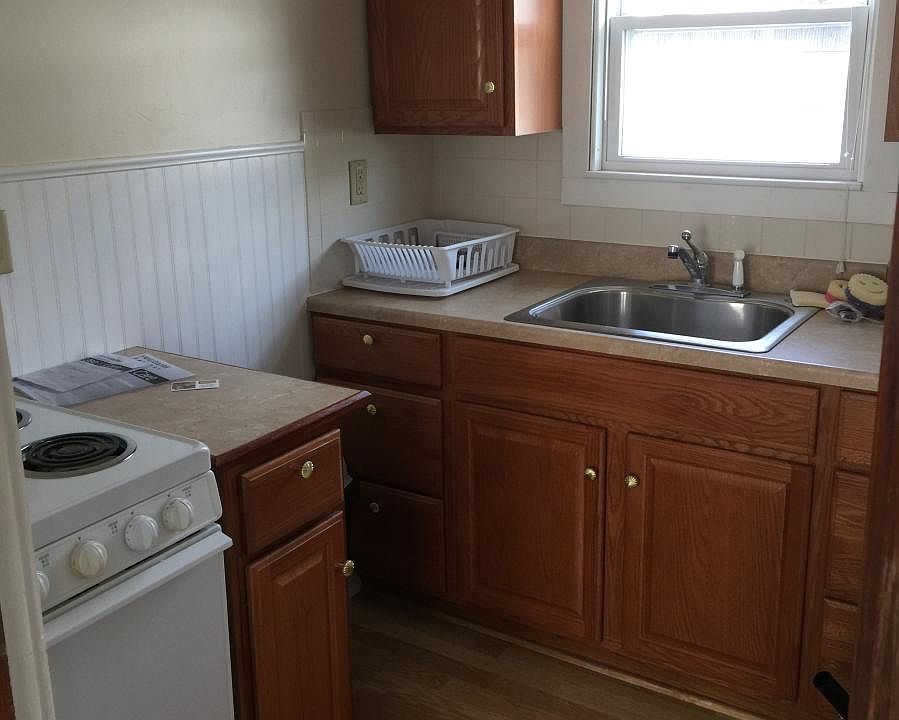 1st image of 246 Fair Ave NE