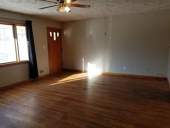 3rd image of 111 S Erma Ave
