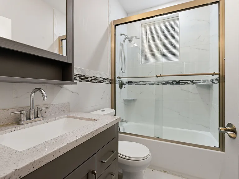 318 Concord Ave #318 — Photo 27