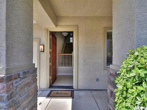 2nd image of 9718 Otter Bay Ct