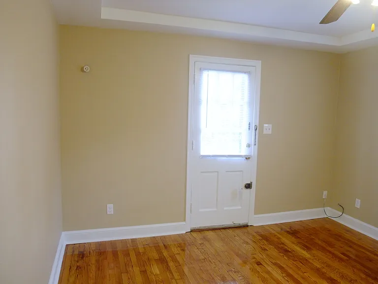 8401 Greenwood Ave — Photo 8