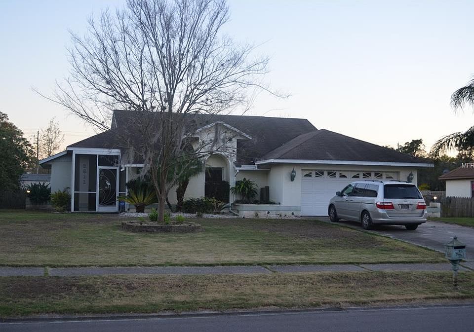 1st image of 2611 Sprucewood Ln